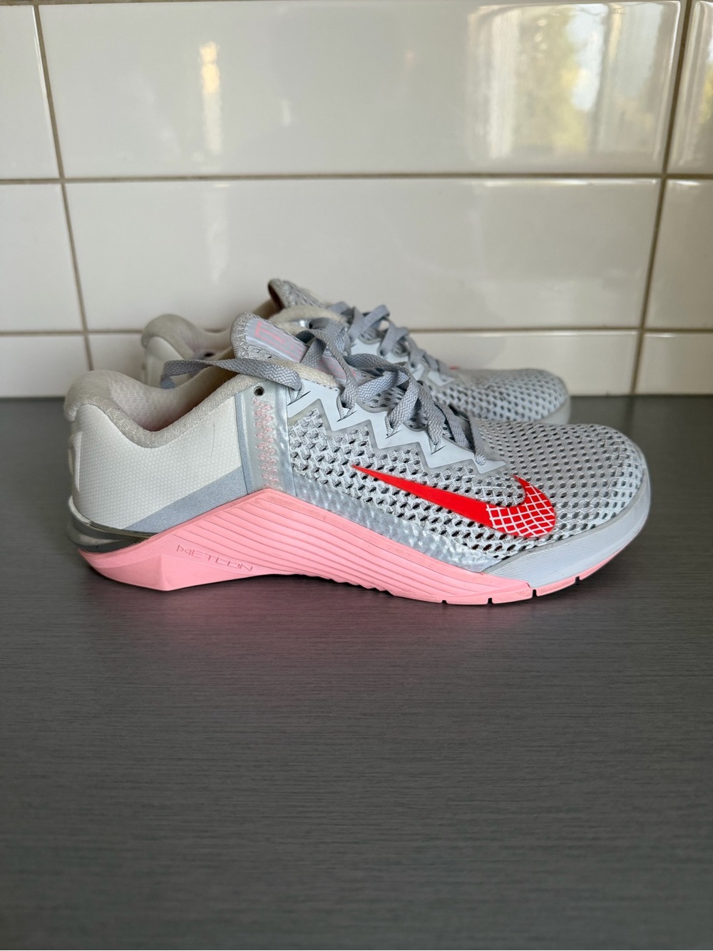 Nike Metcon 6 Grey & Pink Training Shoes with Red Swoosh